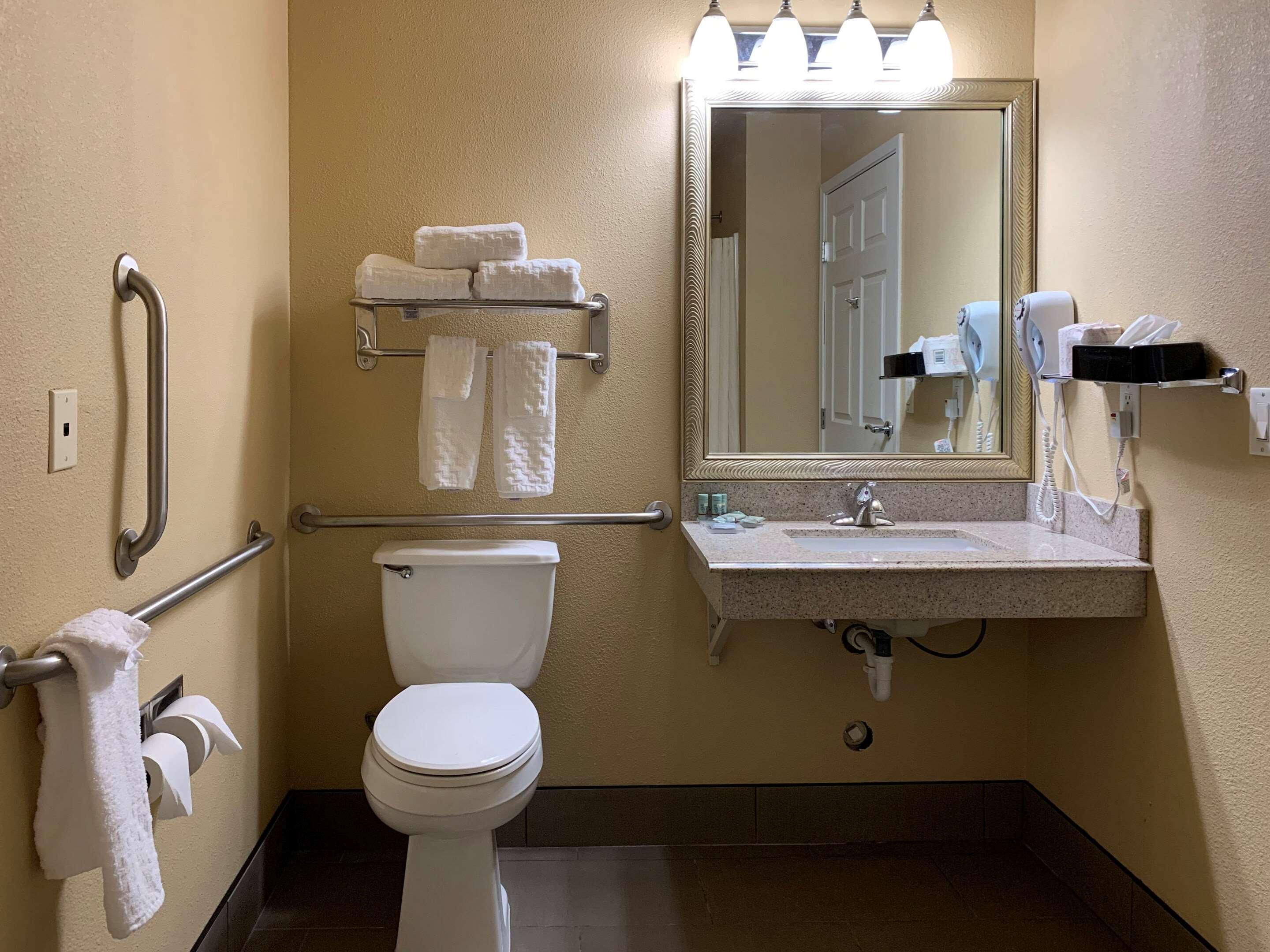 Comfort Inn Saint Paul East Oakdale Экстерьер фото